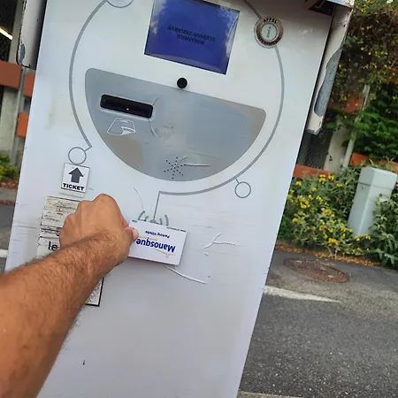 ღurban Cocon Parking Centre Historique マノスク